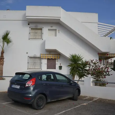 Calle Pluton 77